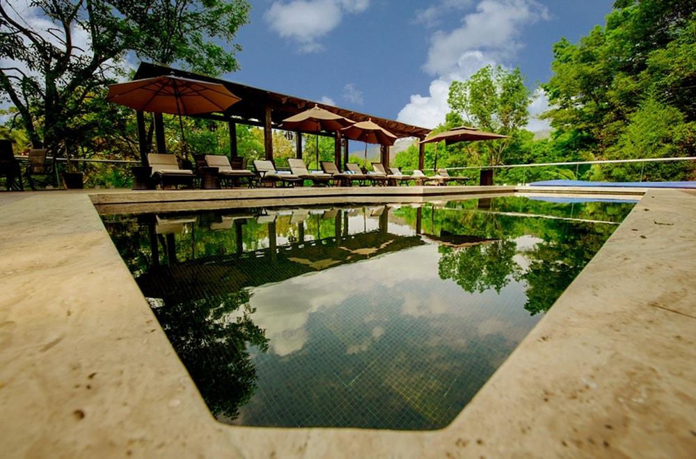Loto Azul Hotel & Spa Valle de Bravo Luaran gambar