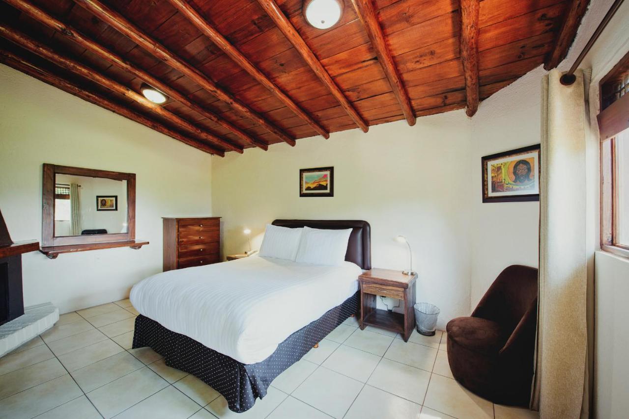 Loto Azul Hotel & Spa Valle de Bravo Luaran gambar